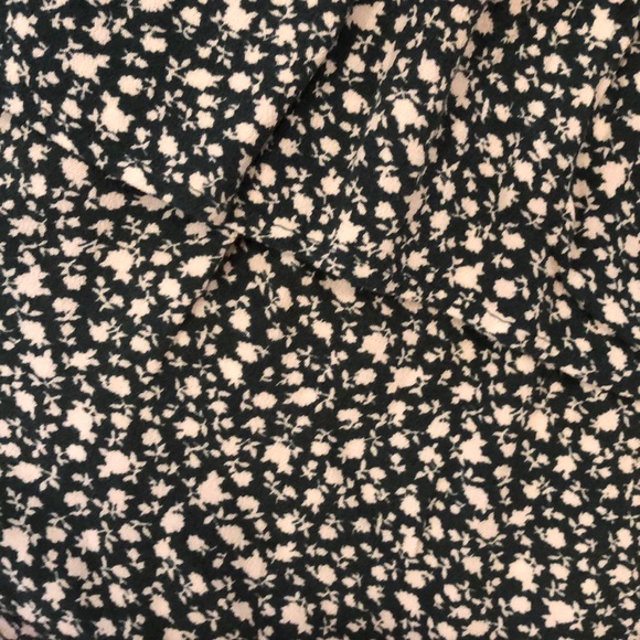 American Eagle Top and Skirt Set - Picture 2 of 2